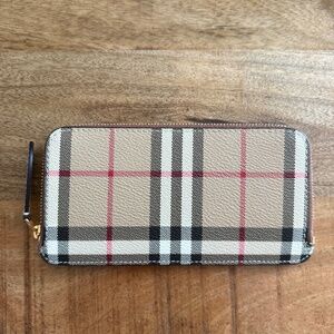 Burberry long wallet